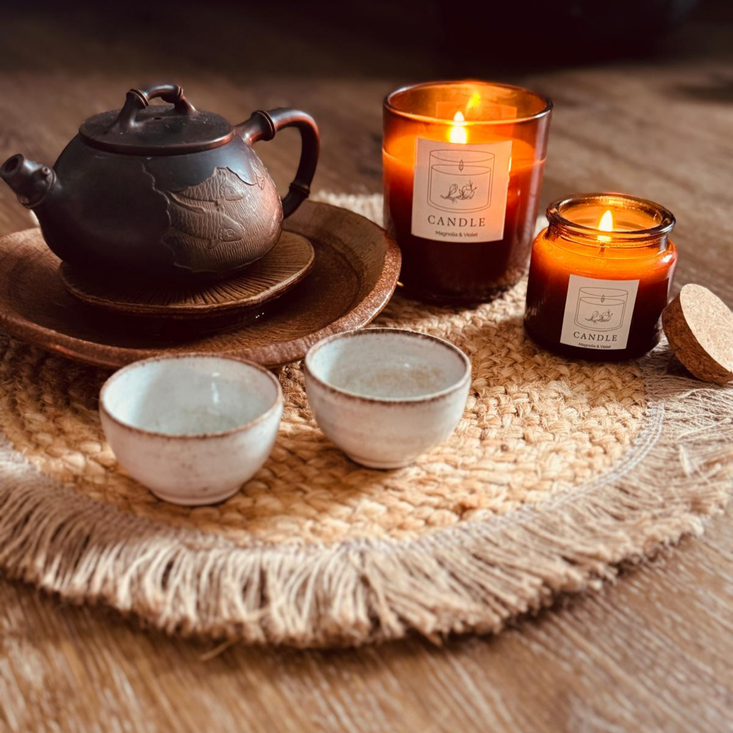 Duftkerze Lily of the Valley & Iris – Sojawachs – Essentials Candles – 180 ml &  65 ml